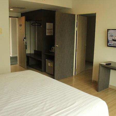 Leosor Hotel Nakhonratchasima Zewnętrze zdjęcie