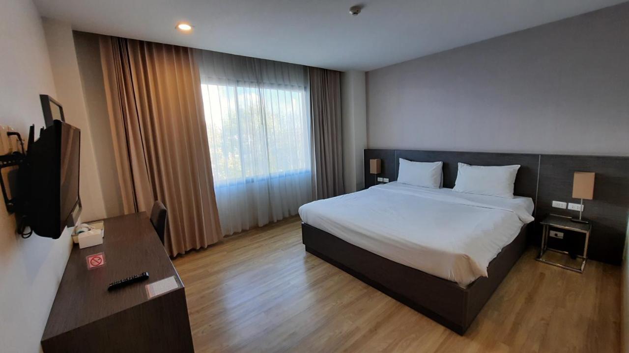 Leosor Hotel Nakhonratchasima Zewnętrze zdjęcie