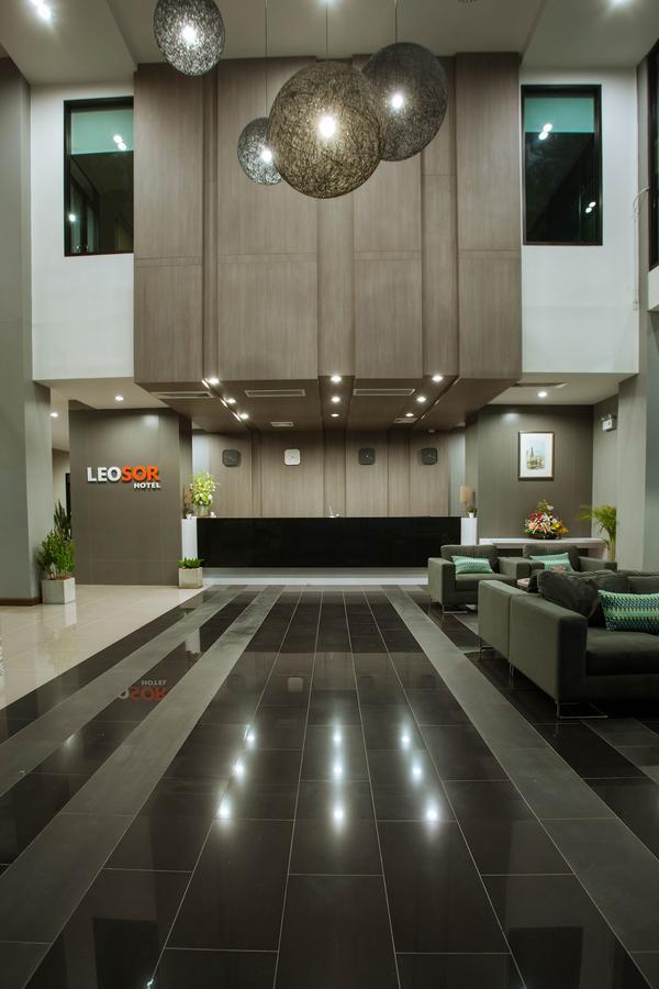 Leosor Hotel Nakhonratchasima Zewnętrze zdjęcie