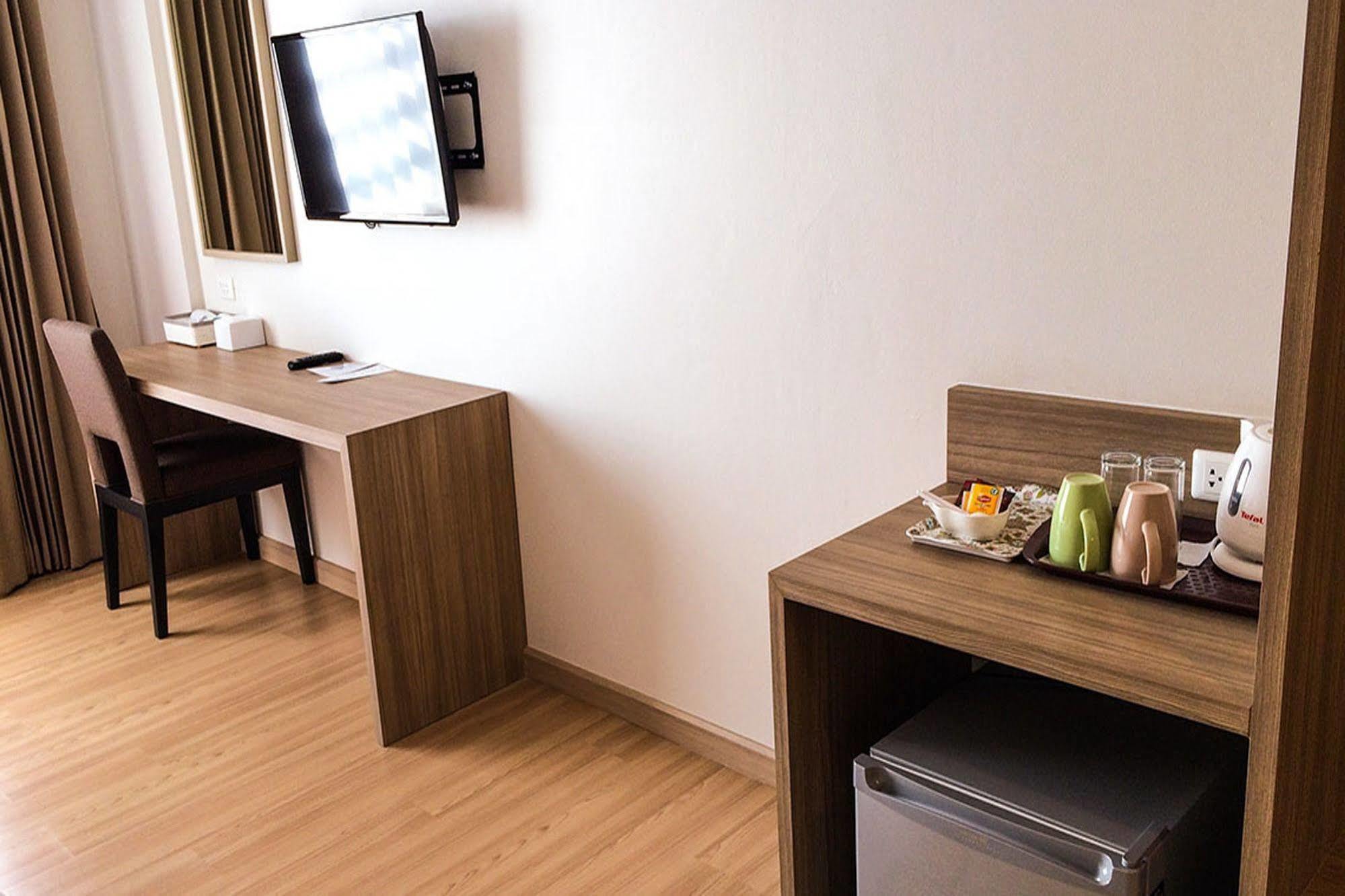 Leosor Hotel Nakhonratchasima Zewnętrze zdjęcie